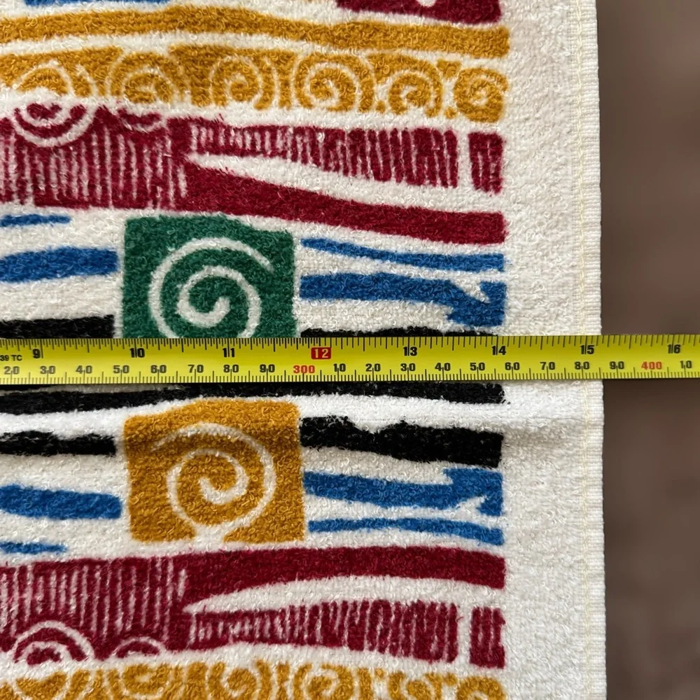 Vintage New Leshner Mills Set of 2 Hand Towels Abstract Geometric Aztec Print